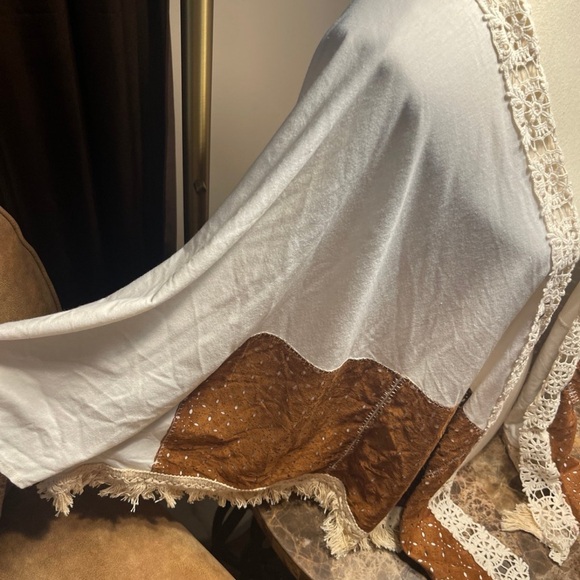 Judith March Duster/poncho - Picture 2 of 6